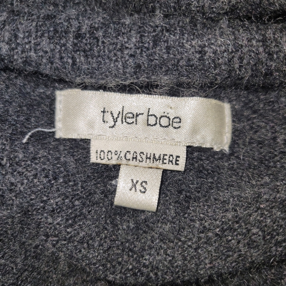 Tyler Boe Gray 100% Cashmere Turtleneck Cape Sweater Women's Size XS - Picture 14 of 14